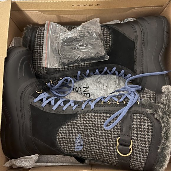 Women's The North Face Shellista Lace Luxe Brand New US 6 - Picture 3 of 3